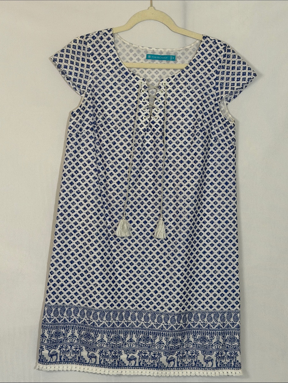 Tori Richard Shift Dress Size 6 Blue And White Print 100% Cotton EUC